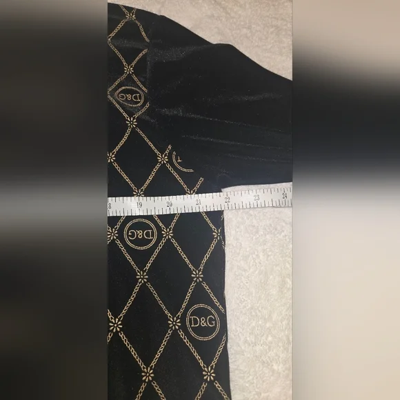 Rare D&G Black and Gold Men's Shirt - Picture 10 of 15